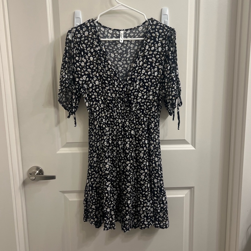 ePretty Floral Cold Shoulder Ruffle Dress - Picture 2 of 14